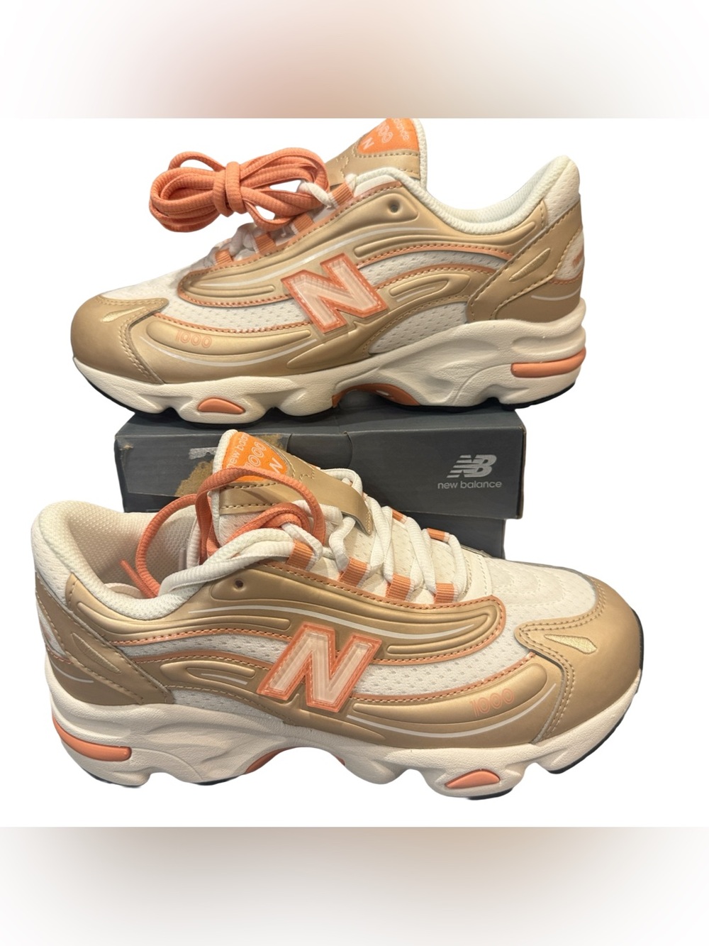 New Balance 1000 Sneaker in Brown & Peach/orange - kids